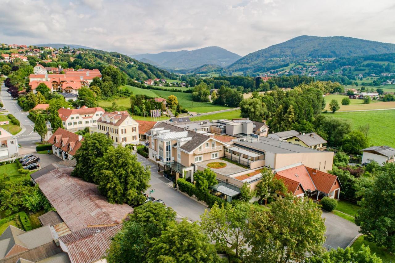 Hotel-Restaurant Allmer Weiz Eksteriør billede