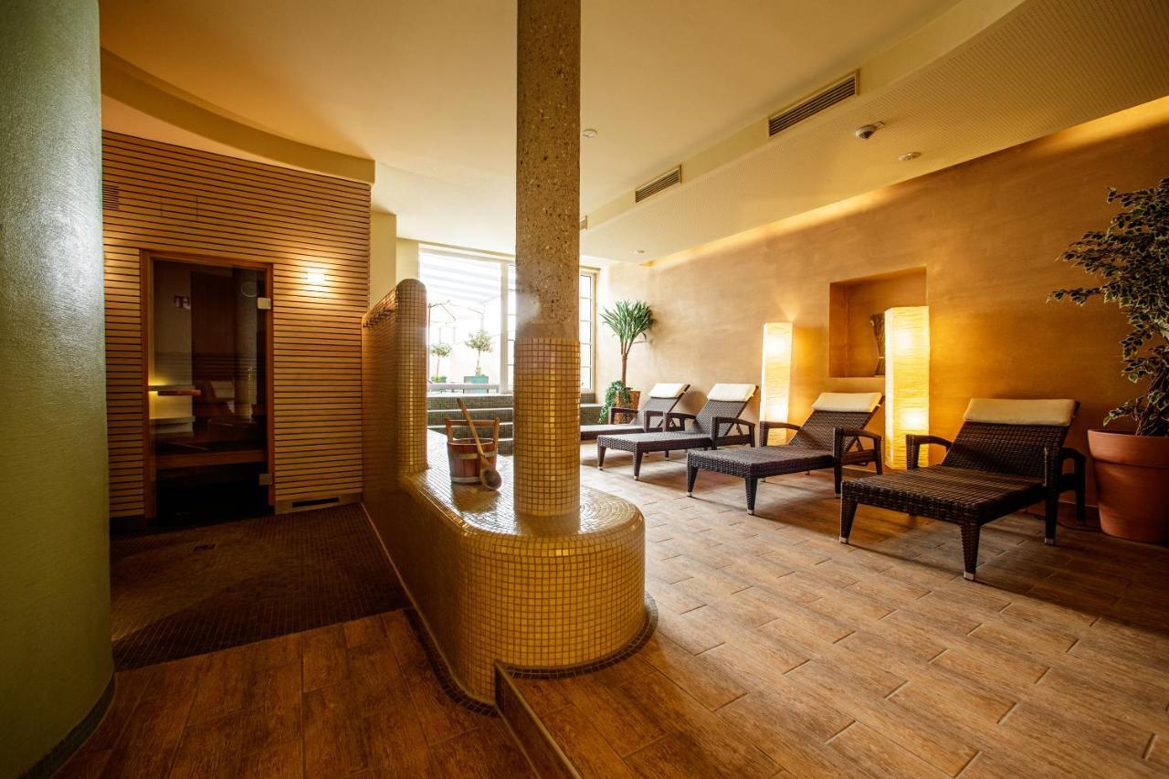 Hotel-Restaurant Allmer Weiz Eksteriør billede